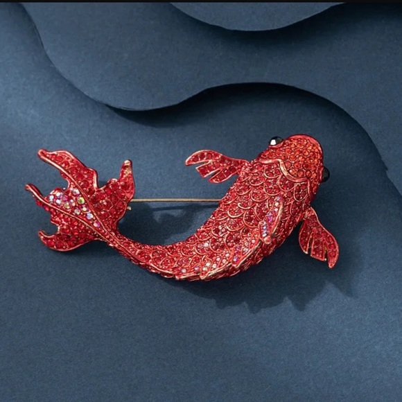 Red Crystal Carp Fish Brooch - Picture 12 of 17